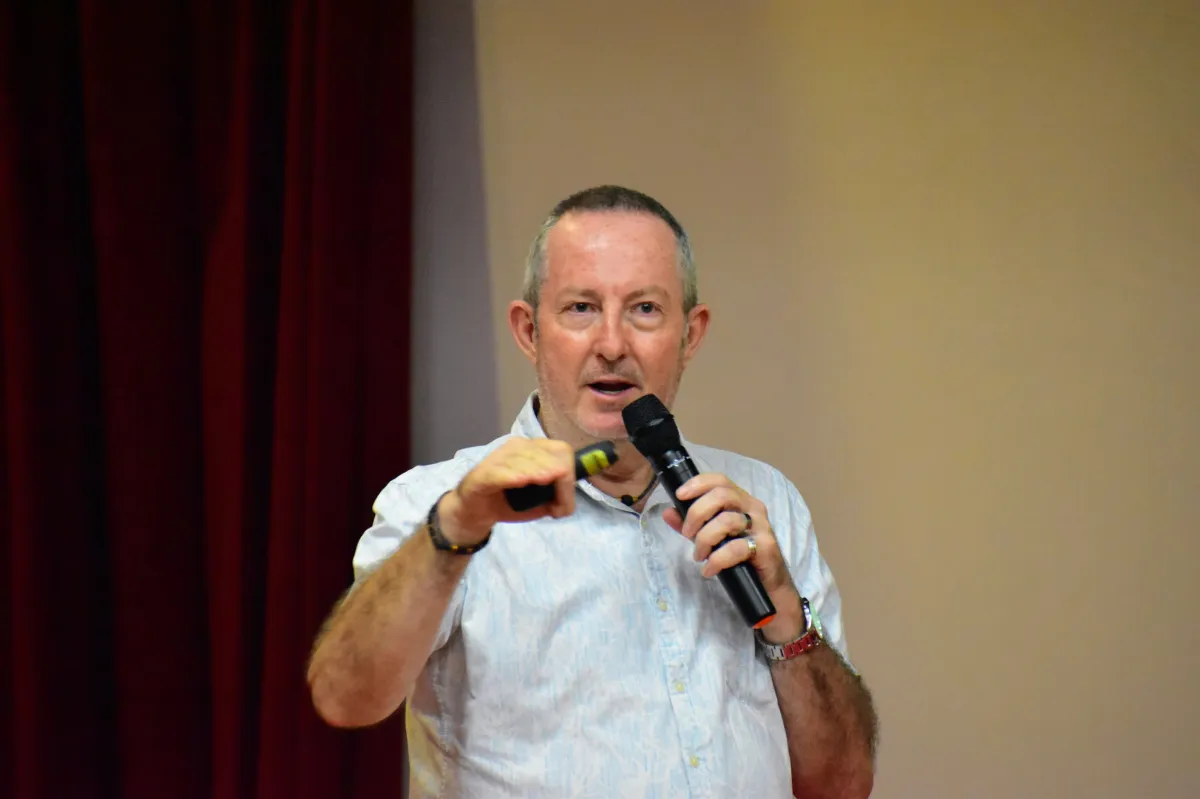 Steve Lockett class=